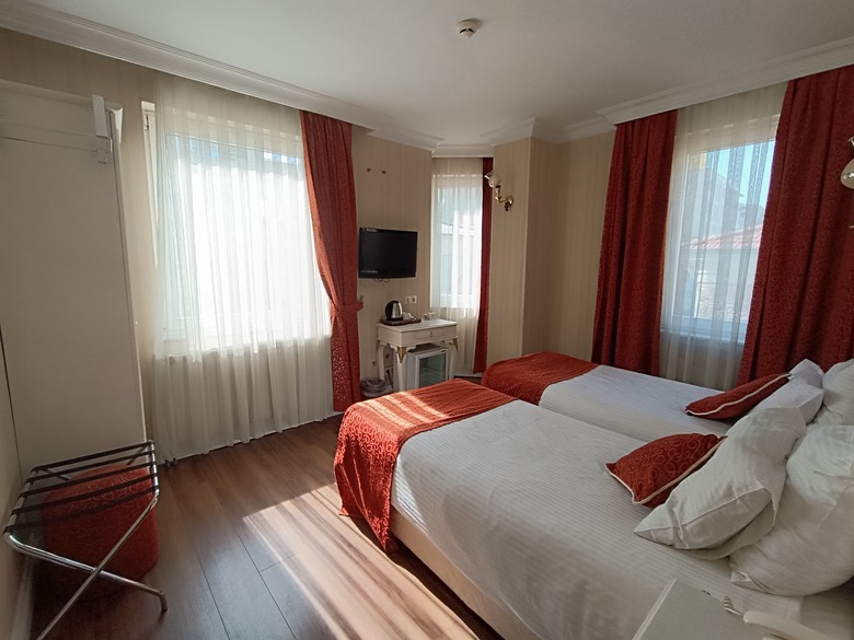 Golden Horn Hotel