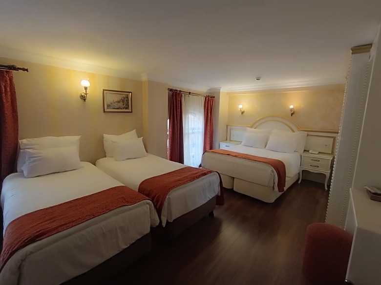 Golden Horn Hotel