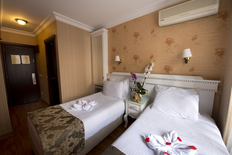 Golden Horn Hotel