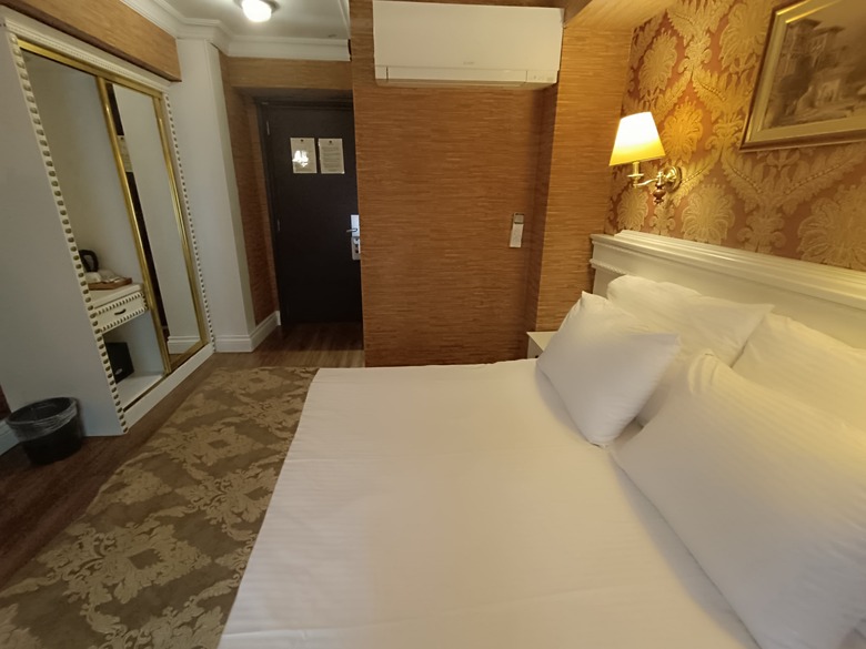Golden Horn Hotel