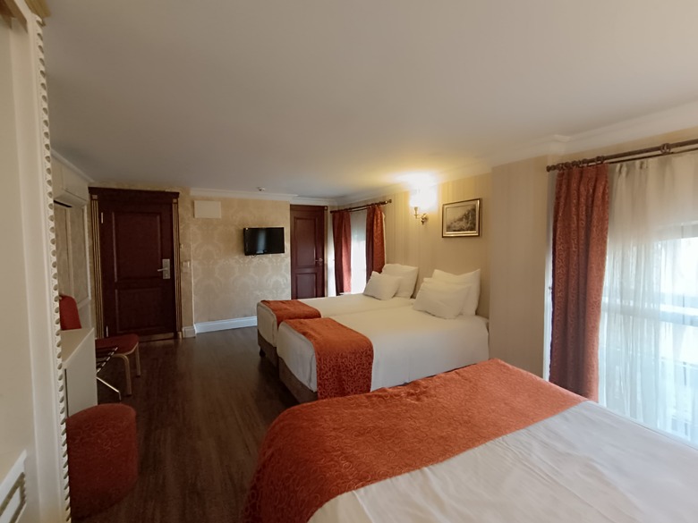 Golden Horn Hotel