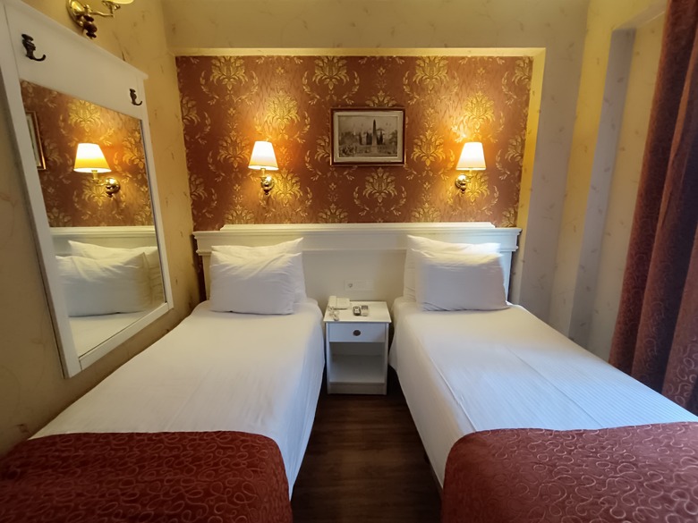 Golden Horn Hotel