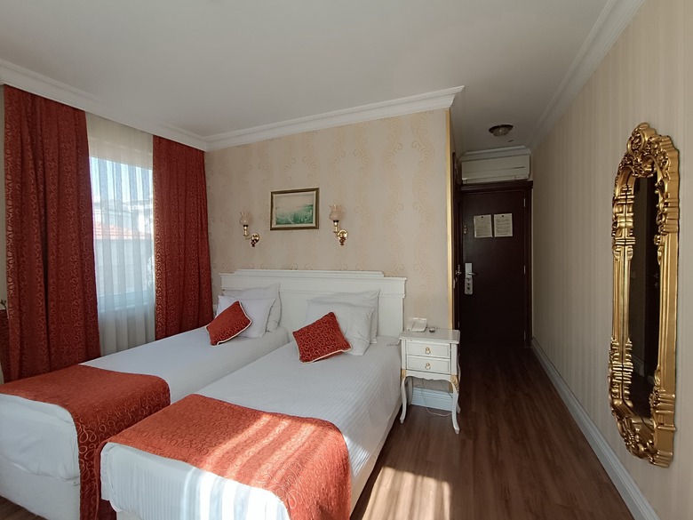 Golden Horn Hotel