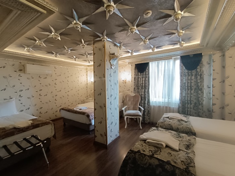 Golden Horn Hotel