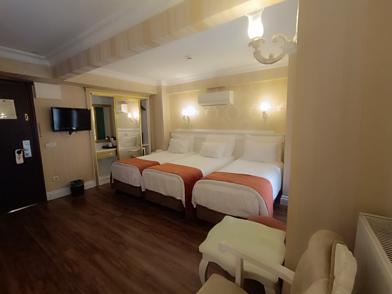 Golden Horn Hotel