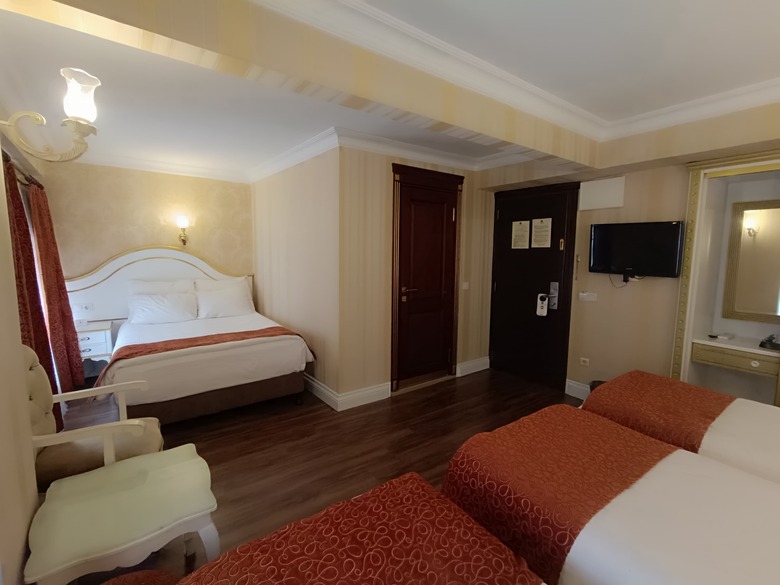 Golden Horn Hotel
