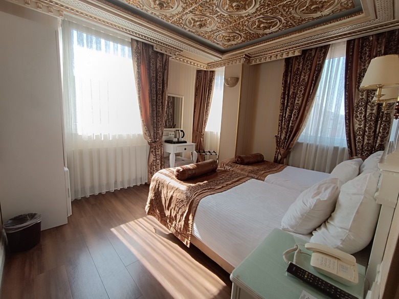 Golden Horn Hotel