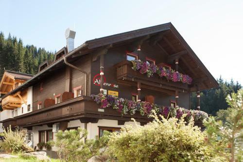 Alpenrose Hotel-garni