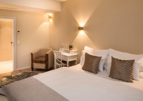 Gapsite Hotel