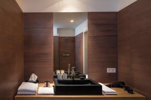Gapsite Hotel