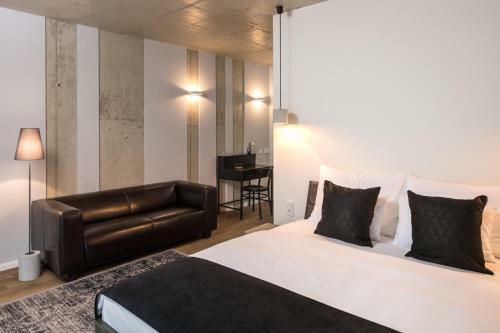 Gapsite Hotel