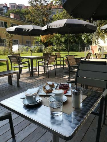 Gapsite Hotel