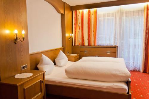 Posada Gasthof Pension Traube