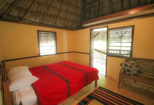 Hotel Cohune Palms River Cabanas