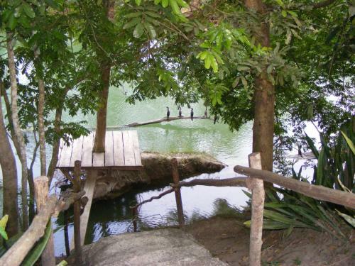 Hotel Cohune Palms River Cabanas
