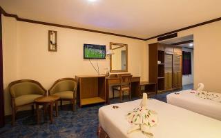 Hotel Thanthip Beach Resort
