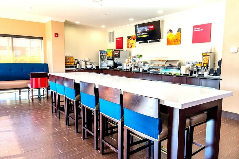 Hotel Comfort Suites Pearland - South Houston