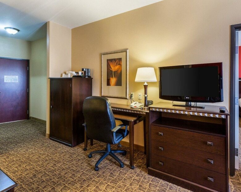 Hotel Comfort Suites Pearland - South Houston