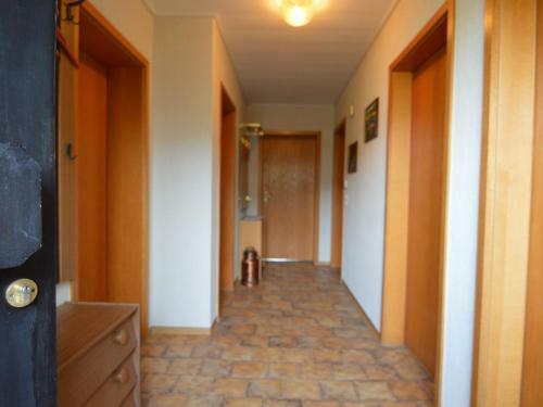 Apartment Grun