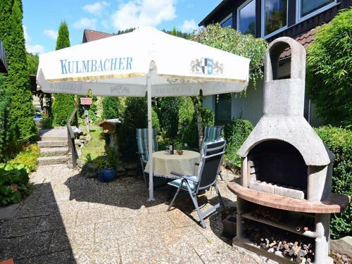 Cozy Apartment In Sieber With River Nearby