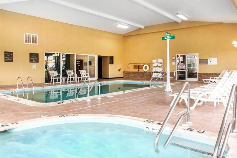 Hotel Comfort Suites Scranton