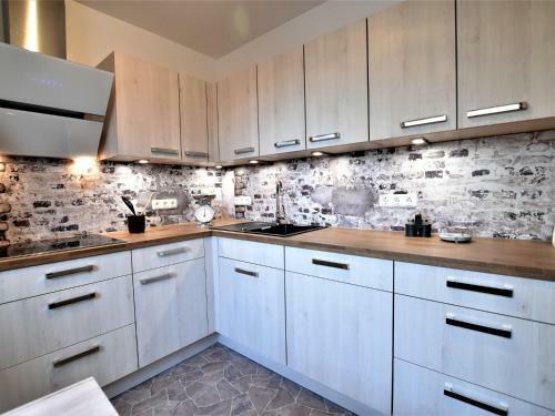 Cozy Apartment In Klutz Near Sea