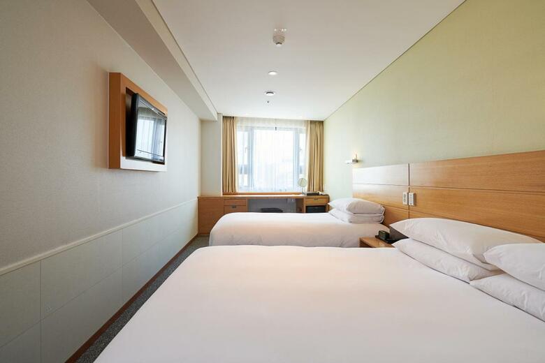 Nine Tree Hotel Myeongdong