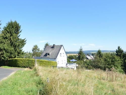 Peaceful Holiday Home In Rascheid Near Forest