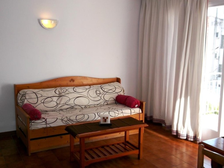 Hotel Apartamentos Costa Brava - Lloret