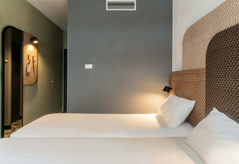 B&B Hotel Chartres Centre Cath�drale