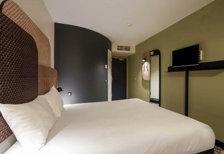 B&B Hotel Chartres Centre Cath�drale