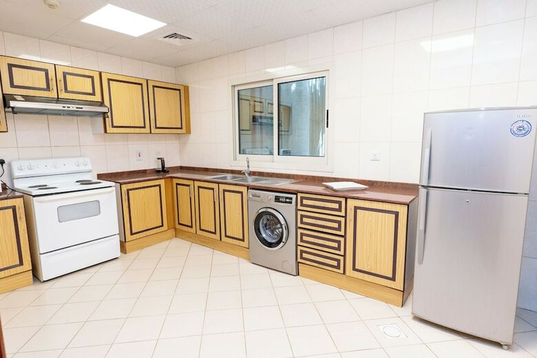 Al Raya Hotel Apartments