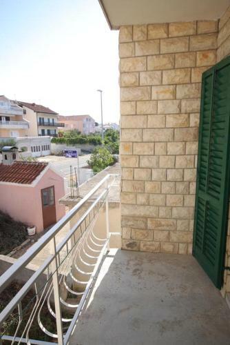 Apartment Brodarica 5736a