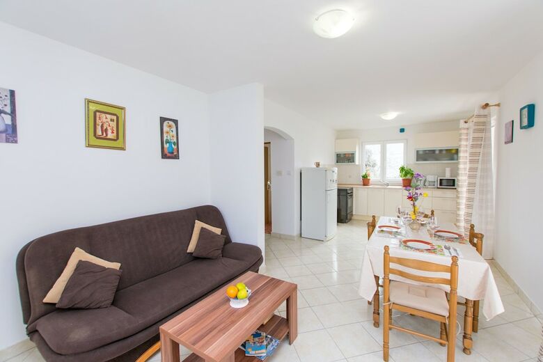 Apartment Ena