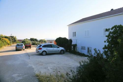 Apartment Zavalatica 4459b