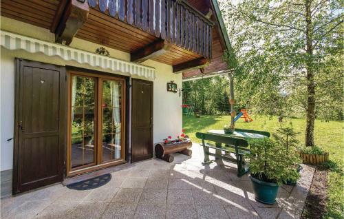 Two-bedroom Holiday Home In Crni Lug