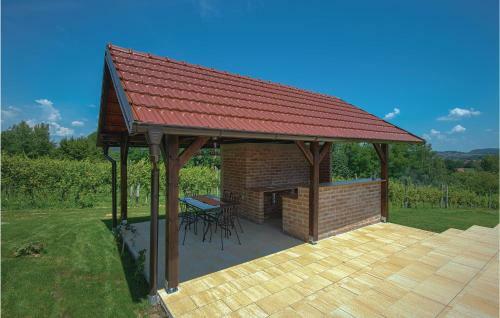 Three-bedroom Holiday Home In Donja Stubica