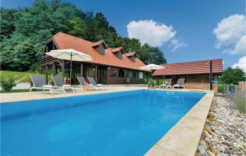 Three-bedroom Holiday Home In Donja Stubica