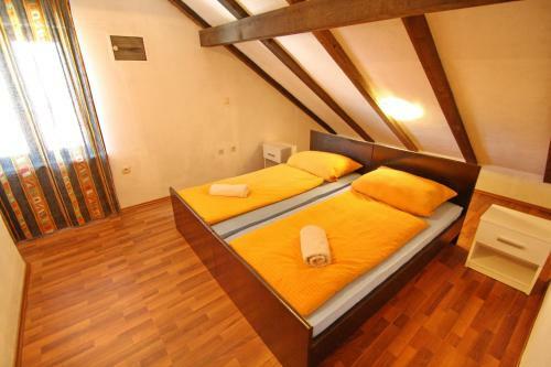 Apartments Leme?