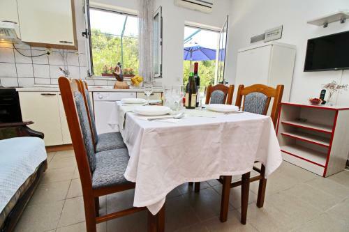 Apartments Neven
