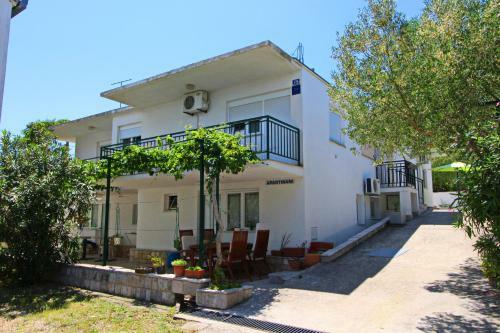 Apartments Neven