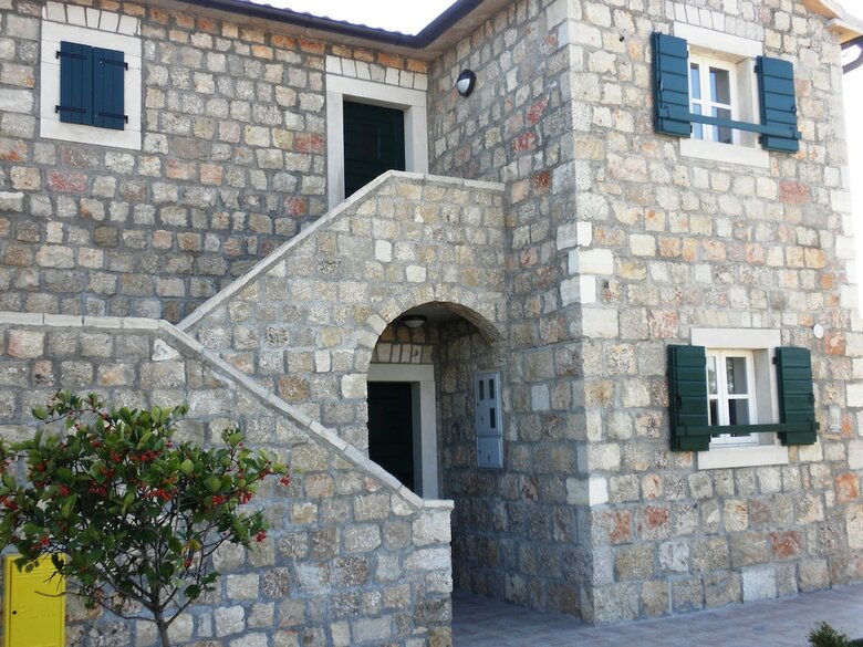 Hostal Pansion Skelin
