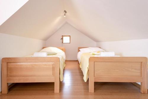 Apartments By The Sea Zavala (hvar) - 2061
