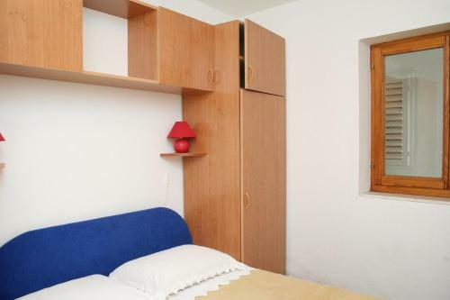 Apartment Zavalatica 4461b