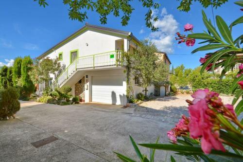 Apartment Zdrelac 8362a