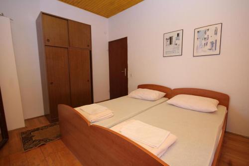 Apartments By The Sea Zdrelac (pasman) - 8405