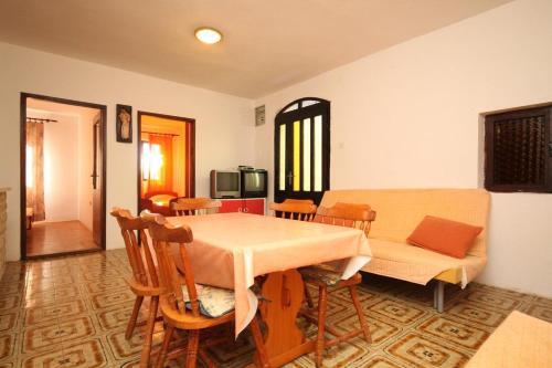 Apartments By The Sea Zdrelac (pasman) - 8405