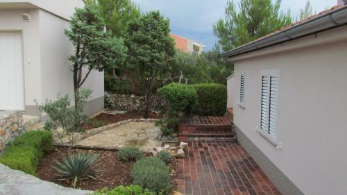 Apartment Zdrelac 11260a