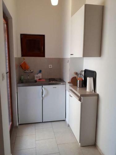 Apartments By The Sea Zdrelac (pasman) - 697