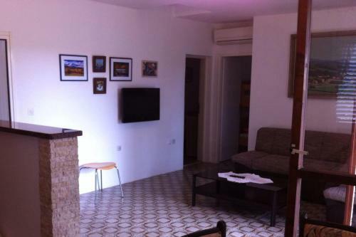 Apartment Zdrelac 8285a